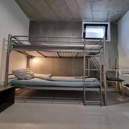 Industrialna Piwnica Hostel กดัญสก์ ห้อง รูปภาพ