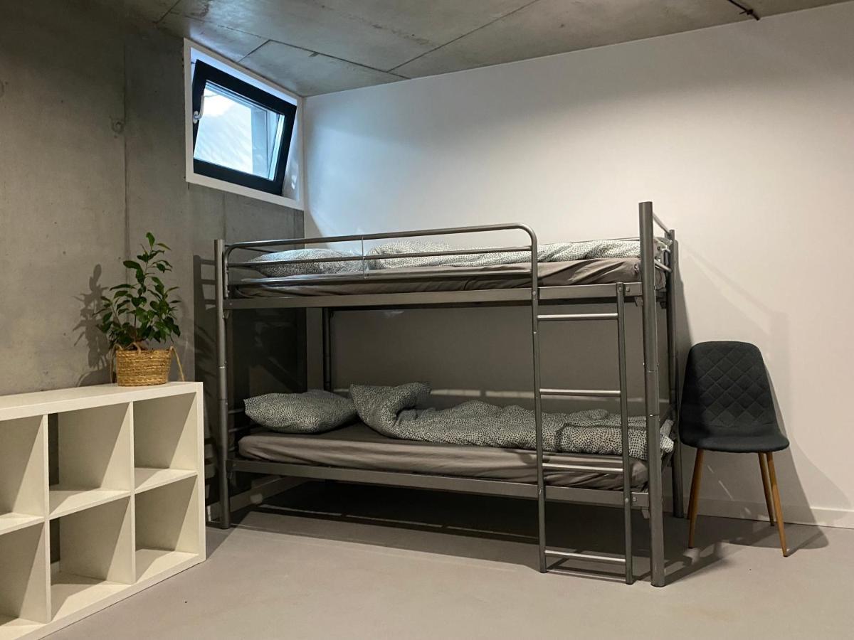 Industrialna Piwnica Hostel กดัญสก์ ภายนอก รูปภาพ