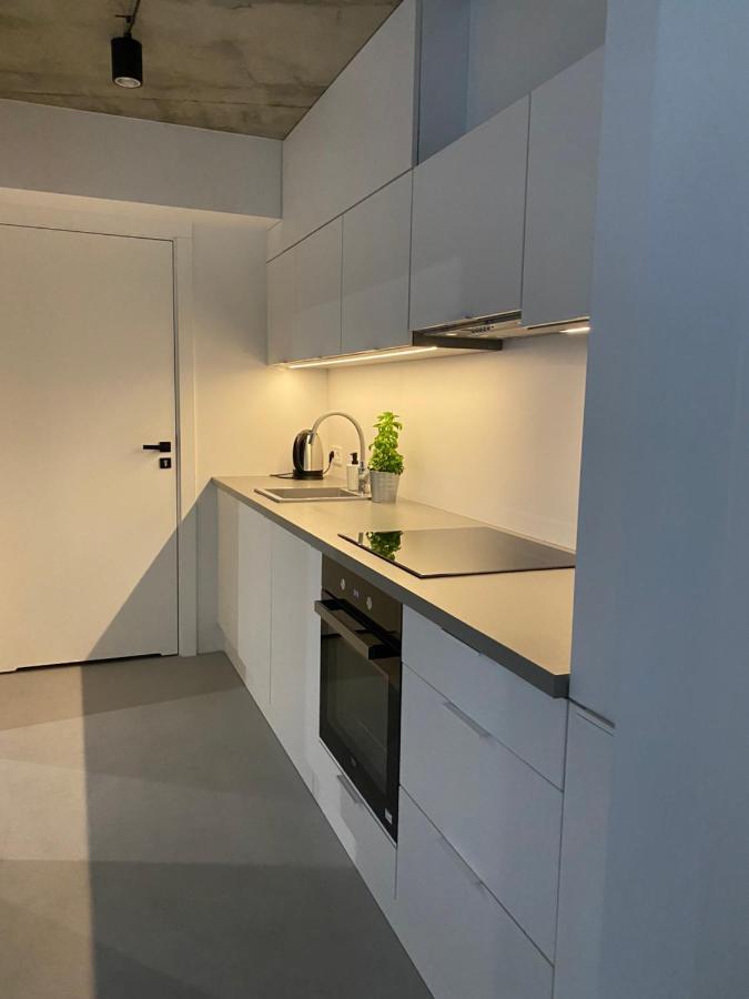 Industrialna Piwnica Hostel กดัญสก์ ภายนอก รูปภาพ