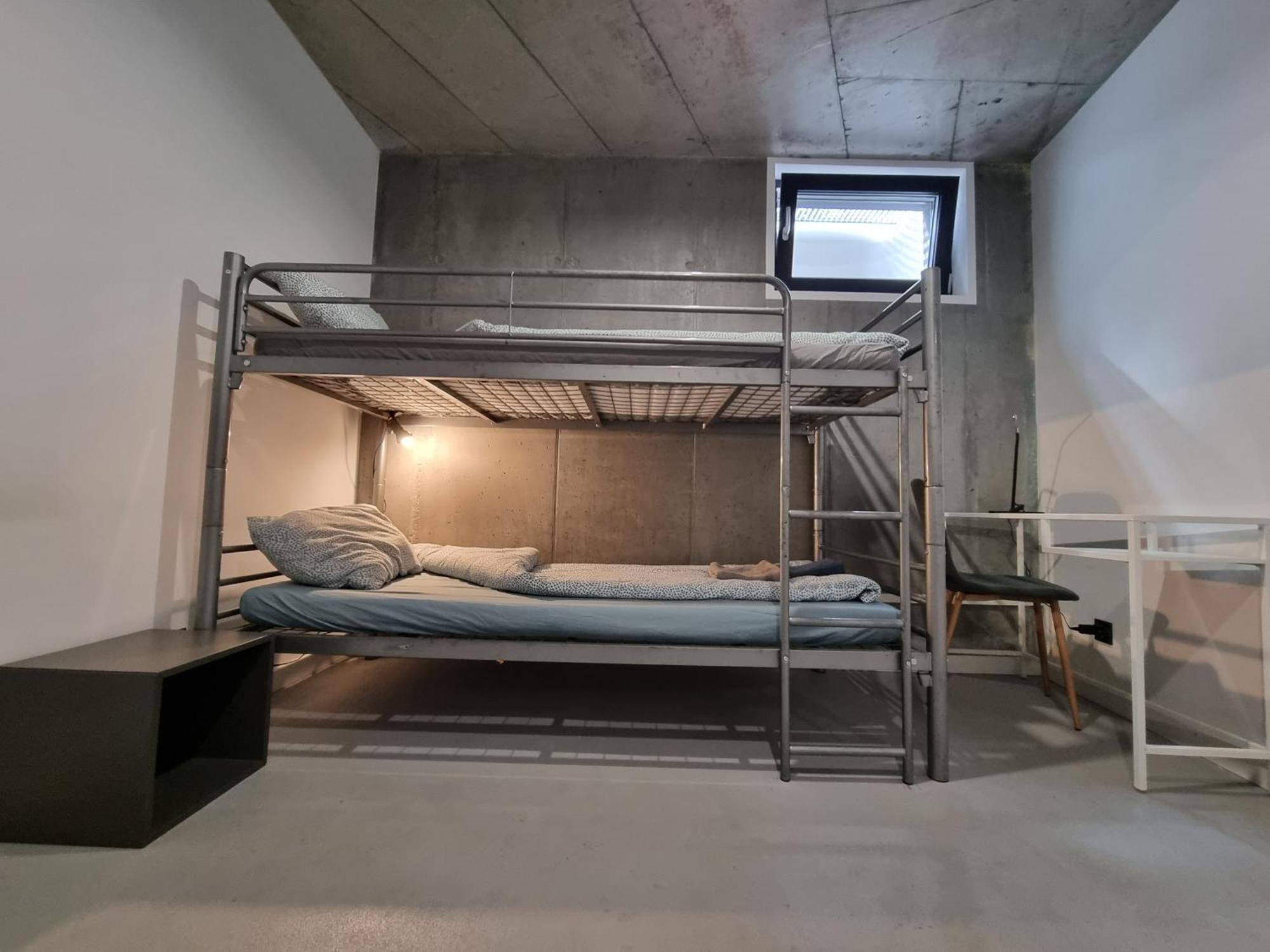 Industrialna Piwnica Hostel กดัญสก์ ห้อง รูปภาพ